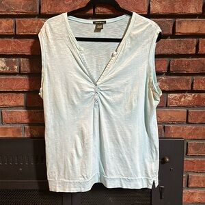 Eddie Bauer V-neck tank